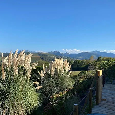 Domaine Aari Ona 4* Aramits