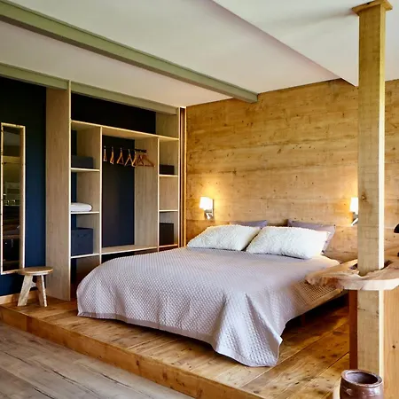 Domaine Aari Ona 4*